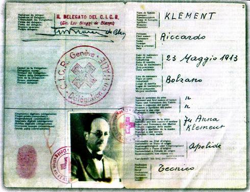 Em maio de 1960, agentes do Mossad sequestraram Adolf Eichmman
